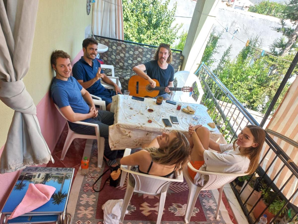 Adventurous Local Hostel フェティエ エクステリア 写真
